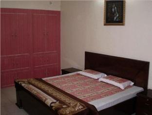 Coronation Hotel Nainital Exterior photo